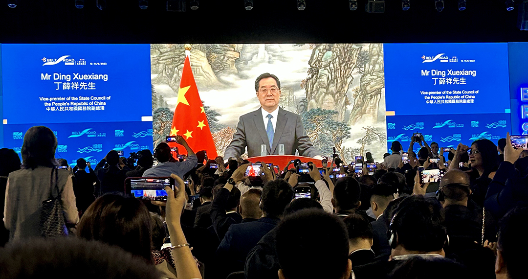 文章附图