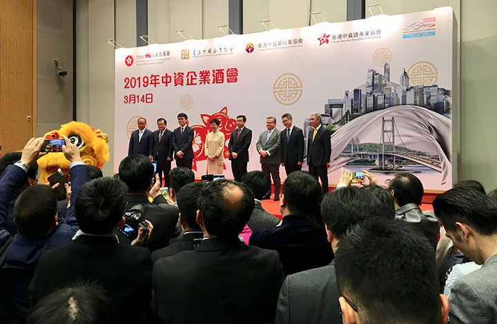 文章附图